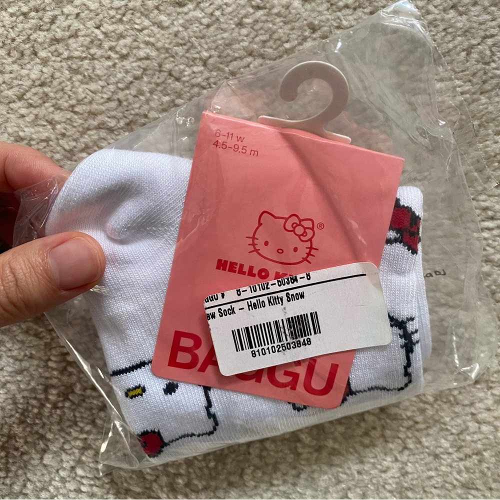 BAGGU HELLO KITTY SOCKS